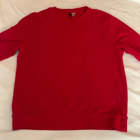 Red sweater fleece style long sleeve top - Picture 1 of 7
